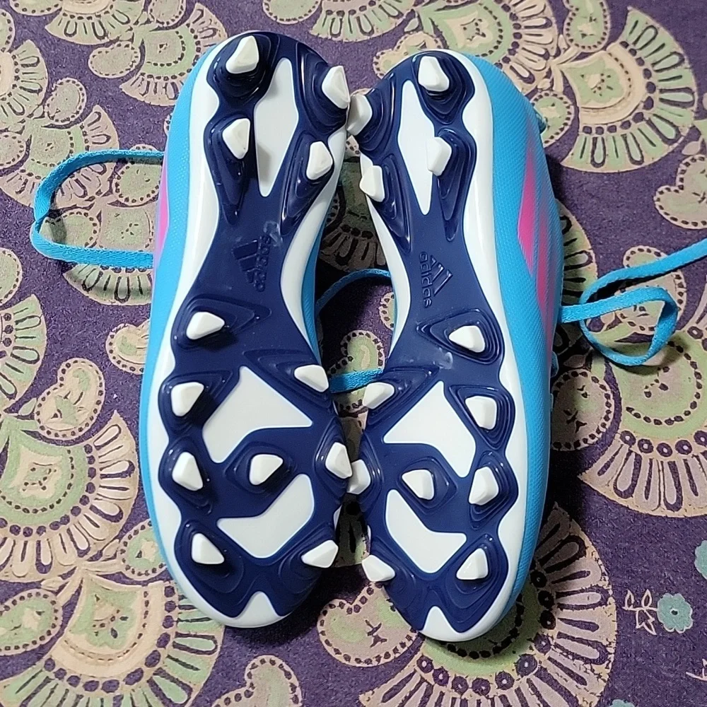 Adidas Speedflow 4 Soccer Shoes - Picture 4 of 5